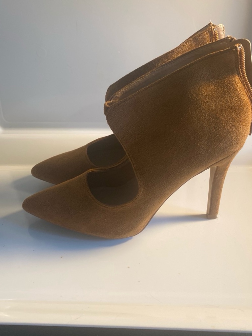 Journee Collection Pointed-Toe Suede Heels in Camel